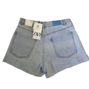 Zara High Rise Denim Shorts Light Wash Womens Size 8 Frayed Hem